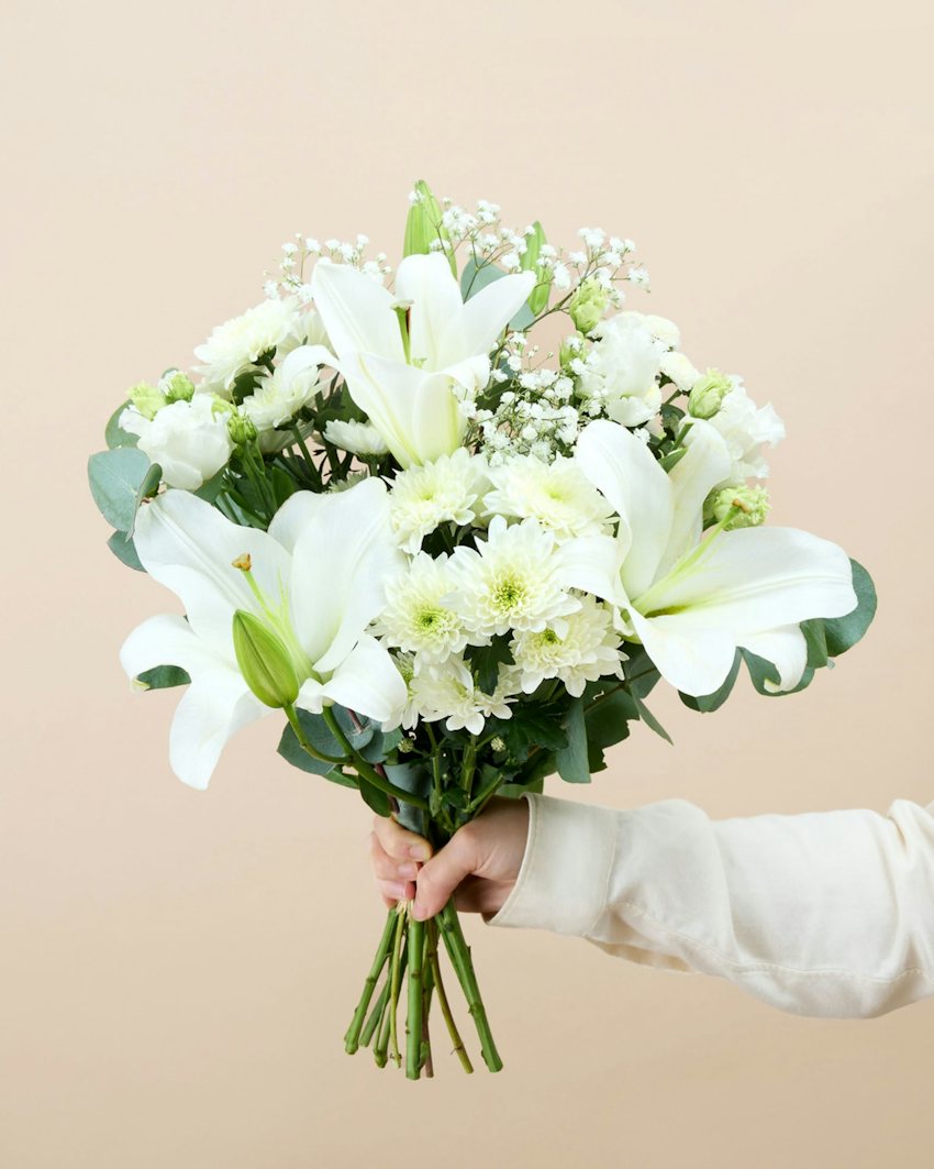 Santorin Mediterranean Seasonal Fresh Flower Bouquet